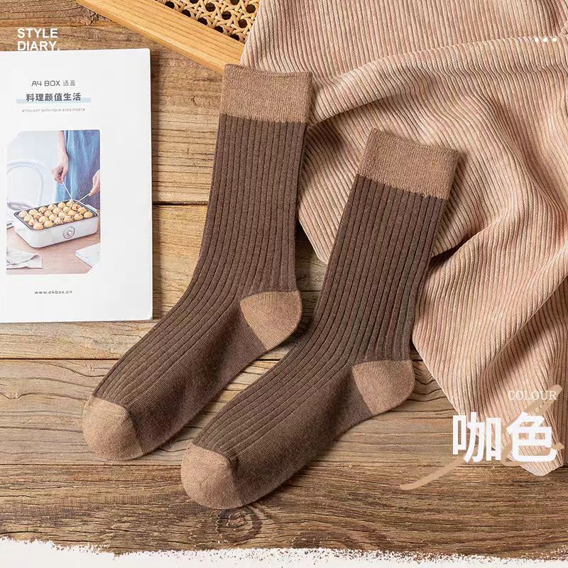 T35Z72S   Fashionable socks