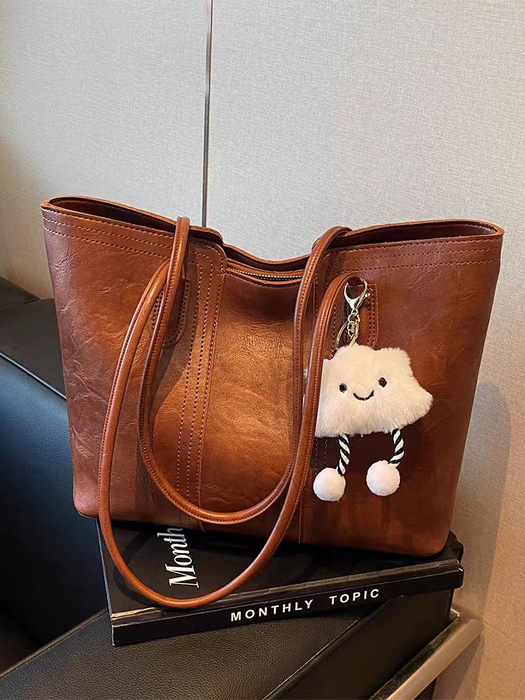 2E17B Fashionable leather bag