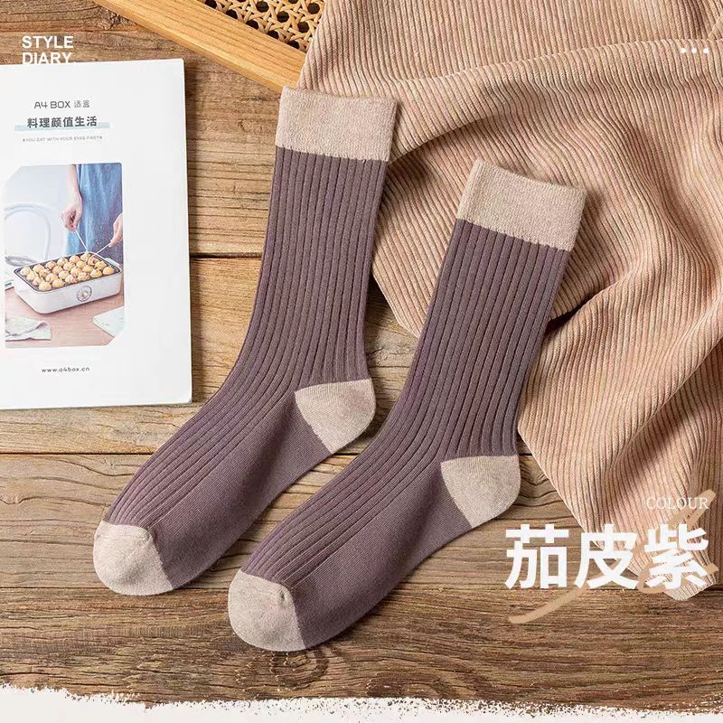 T35Z72S   Fashionable socks