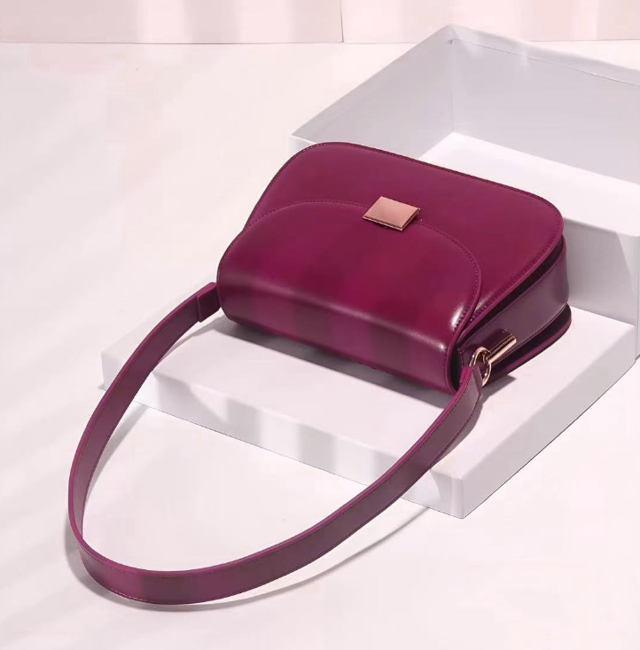 5C002B Fashionable leather bag