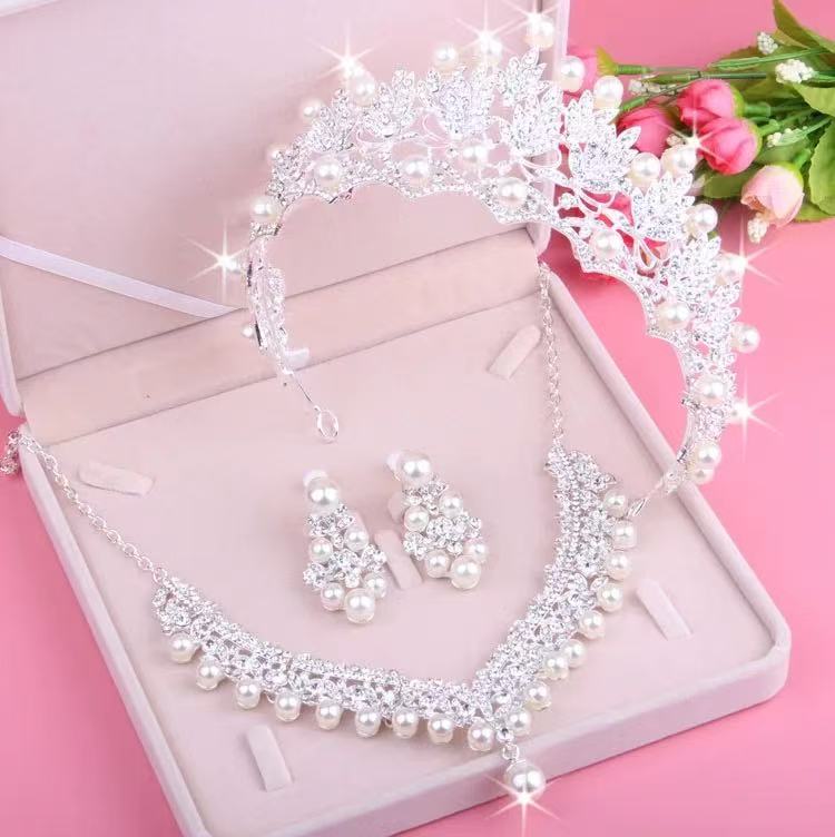 14T843K Fashion Necklaces