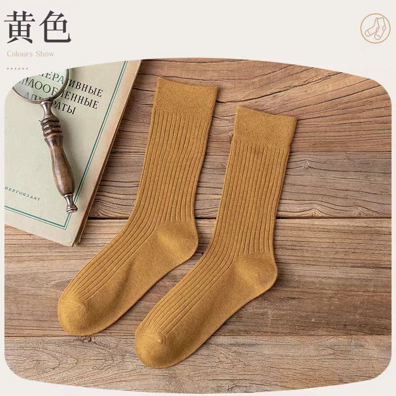 T35Z70S   Fashionable socks