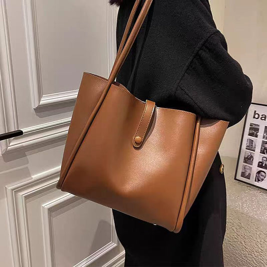 2E16B Fashionable leather bag