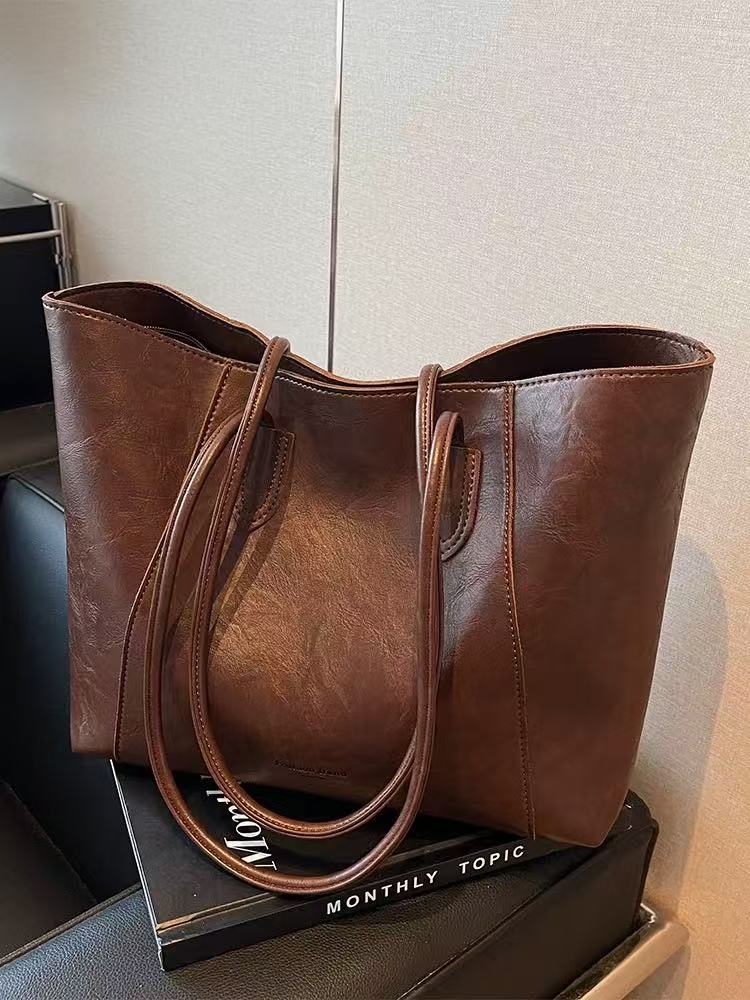 1B57B Fashionable leather bag