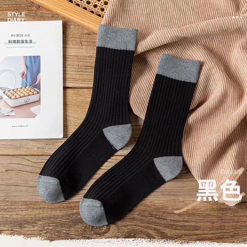 T35Z72S   Fashionable socks
