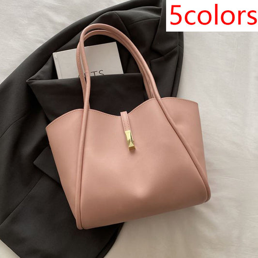 2XE37B  Fashionable leather bag 