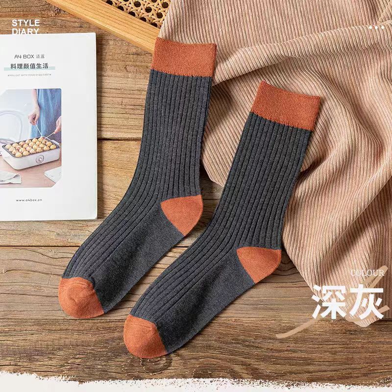 T35Z72S   Fashionable socks