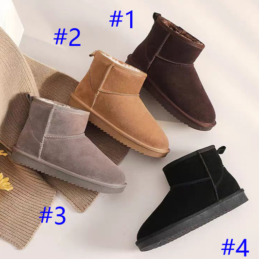 1LU9Z Fashionable snow boots