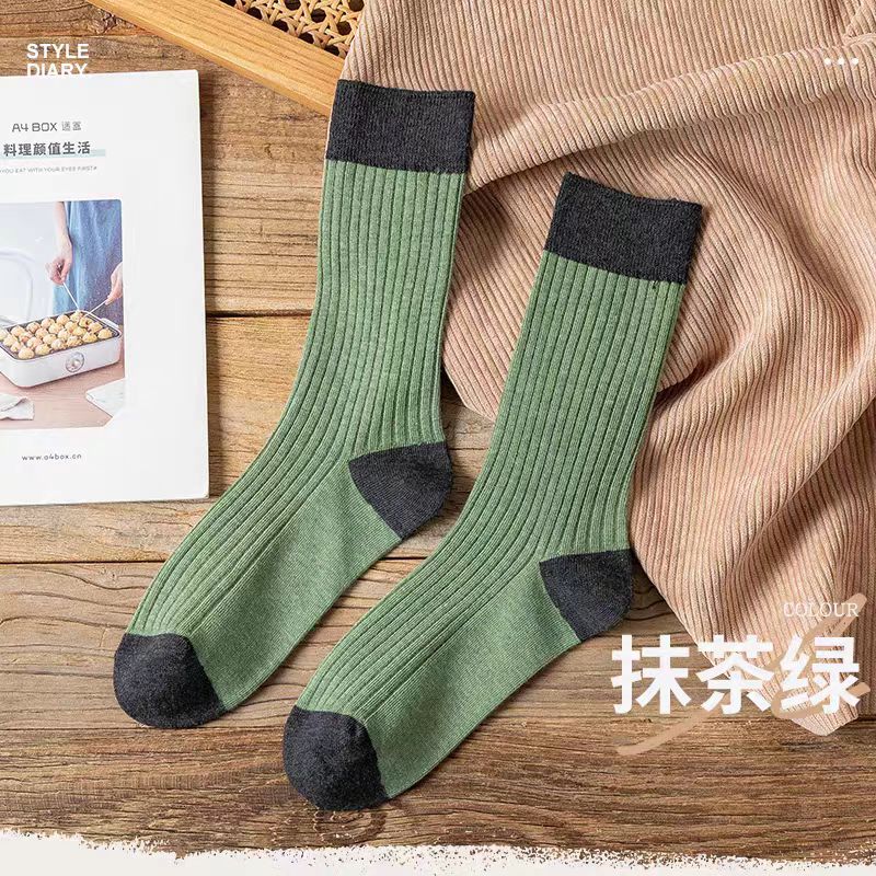 T35Z72S   Fashionable socks