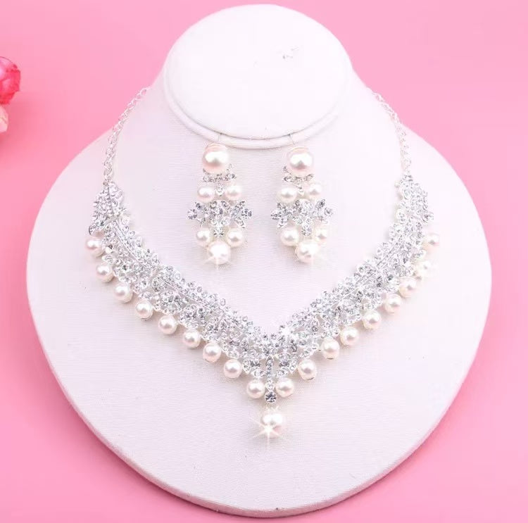 14T843K Fashion Necklaces